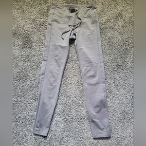 Nike Light Gray Athletic Leggings Size Xsm Dri-fit